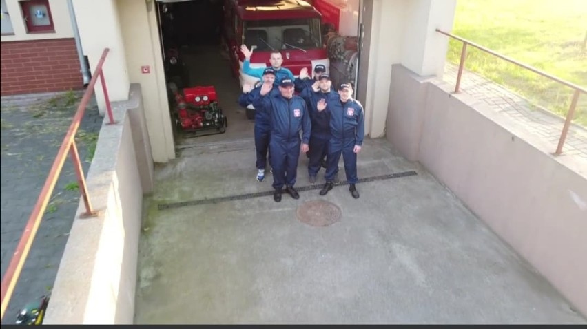 Powiat gostyński. Kolejni strażacy przyłączają się do akcji #Gaszyn Challenge [ZDJĘCIA I WIDEO]