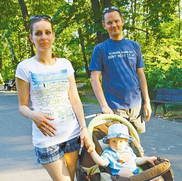 - Monitoring na wyspie to świetny pomysł - mówi Agnieszka Marcinkowska, która razem z mężem Sebastianem i synkiem Łukasz, lubi spacery na Bolko.