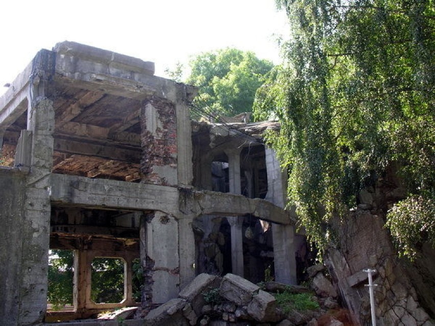 Ruiny budynku koszar. Fot.Patrycja Cychner