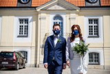 Wesela zakazane, ale śluby nie! USC w Toruniu przeżywa oblężenie