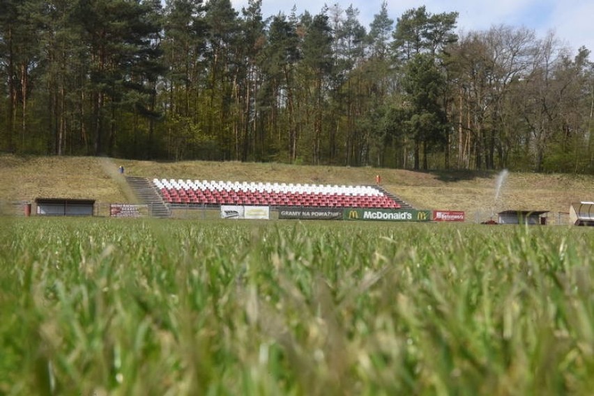 Stadion w Gubinie wciąż czeka na modernizację. Czy się jej...