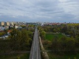 Otwarto oferty na budowę trasy rowerowej wzdłuż estakady Pestki w Poznaniu. Pięciu chętnych do budowy.