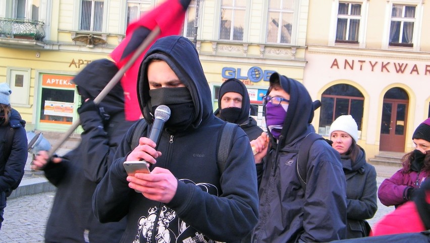 Bydgoszcz przeciwko rasizmowi! Mieszkańcy protestowali na Starym Rynku [zdjęcia, wideo] 