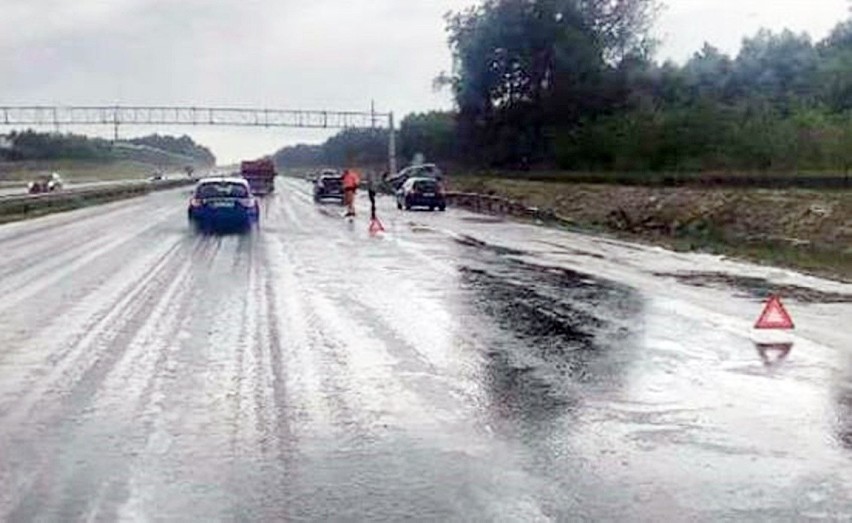 Na autostradzie A1 pomiędzy węzłami Rybnik i Żory doszło do...