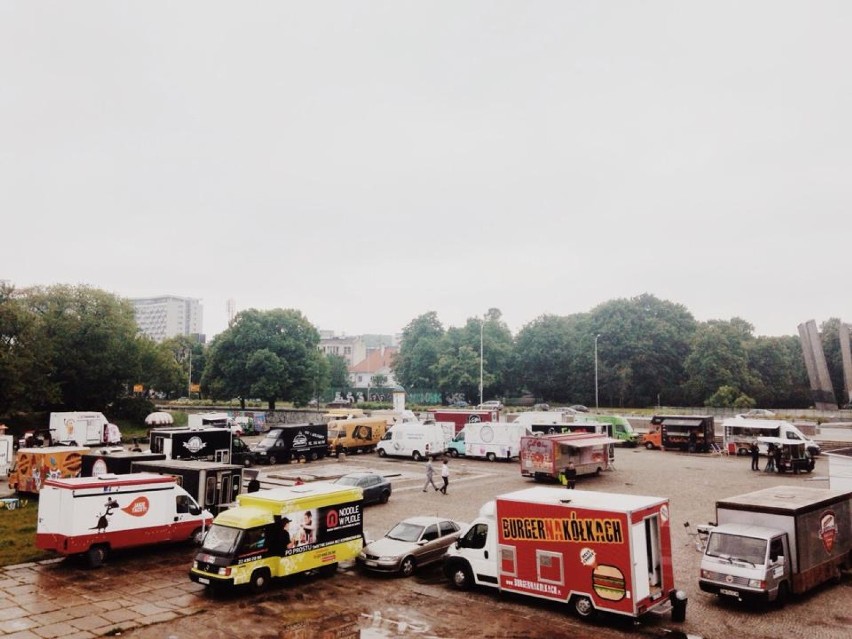 Food trucki Warszawa. Żarcie na Kółkach na Placu Defilad