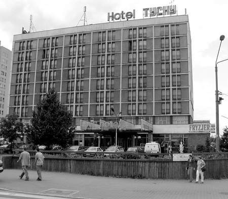 Obecnie hotel Tychy administruje Miejski Zarząd Targowisk.


ZBIGNIEW MARSZAŁEK