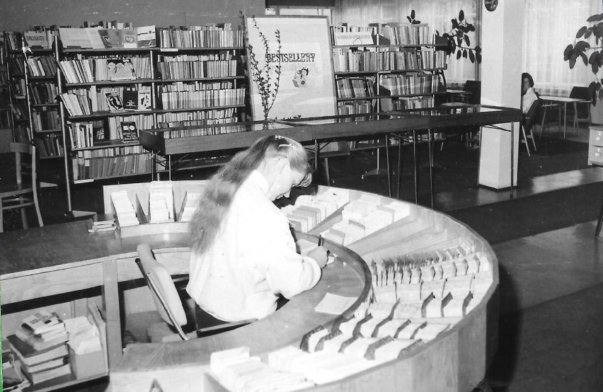 Biblioteka w Oleśnie, rok 1985