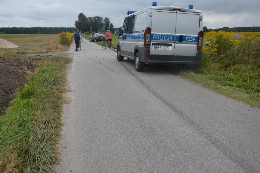 Wypadek w Budziszewicach. Samochód wjechał w kondukt pogrzebowy [ZDJĘCIA]