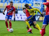 PKO BP Ekstraklasa. Raków Częstochowa-Arka Gdynia (26.06.2020). Żółto-niebieskim potrzebne jest kolejne zwycięstwo z trudnym rywalem