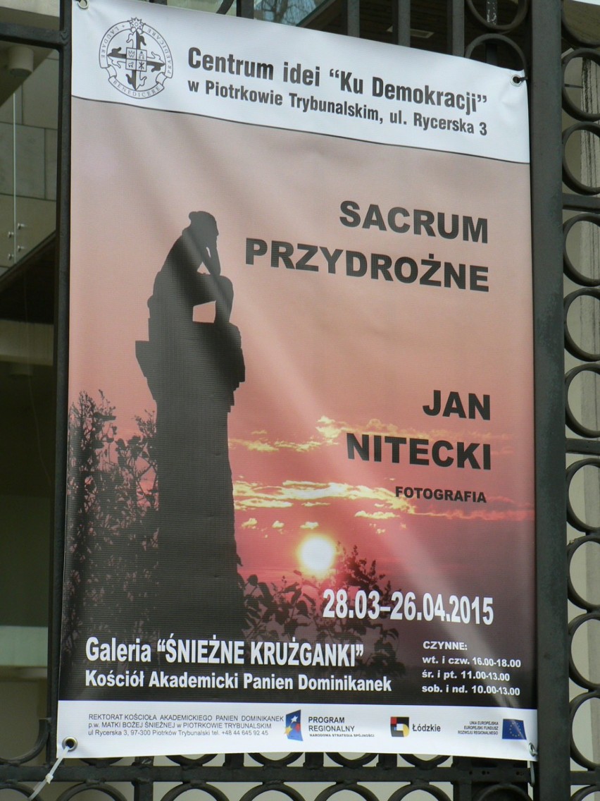 Wystawa Jana Niteckiego "Sacrum przydrożne" w Piotrkowie...