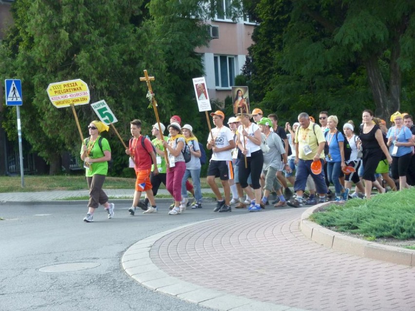 Pielgrzymi w Chodzieży: Przystanek w drodze na Jasną Górę...