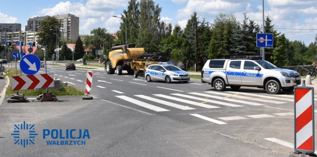 Sprawą przemieszczania się pojazdów rolniczych po Wałbrzychu, bez stosownych zezwoleń oraz zniszczeniem przez nie infrastruktury drogowej zajmie się sąd