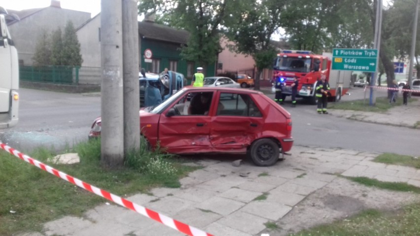 Wypadek na ul. Grota Roweckiego w Tomaszowie. Jedna osoba ranna [ZDJĘCIA+FILM]