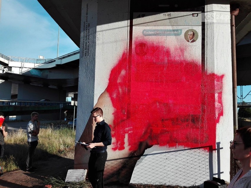 Po trzech dniach zniszczyli mural LGBT. "W Szczecinie nie ma miejsca na miłość?"