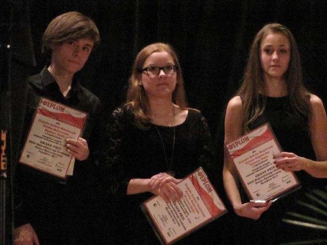 Zdobywcy Grand Prix -Mateusz Duda, Sylwia Majchrzak i Sylwia Makowska.