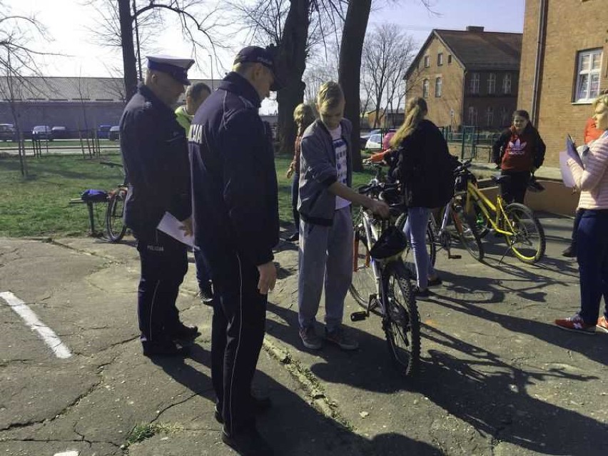 Malbork. Miejskie eliminacje Turnieju Bezpieczeństwa w Ruchu Drogowym [ZDJĘCIA]. Najlepsi odjechali na rowerach