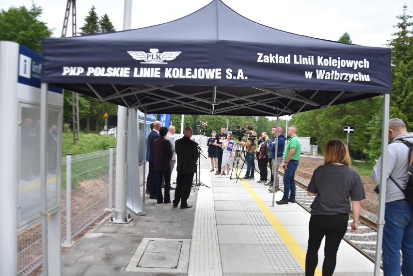 Otwarto przystanek kolejowy „Dzikowiec" Boguszów-Gorce! Na...