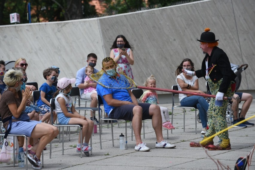 Festiwal Teatrów Ulicznych ruszył! Jakie widowiska czekają na nas w te wakacje w Toruniu? ZDJĘCIA