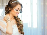 Najpiękniejsze fryzury na wesele dla Panny Młodej [RANKING]