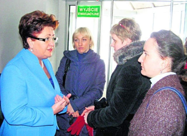 Burmistrz Anna Tomicka rozmawiała z mieszkankami Swarzędza, które posyłają swoje dzieci do przedszkoli