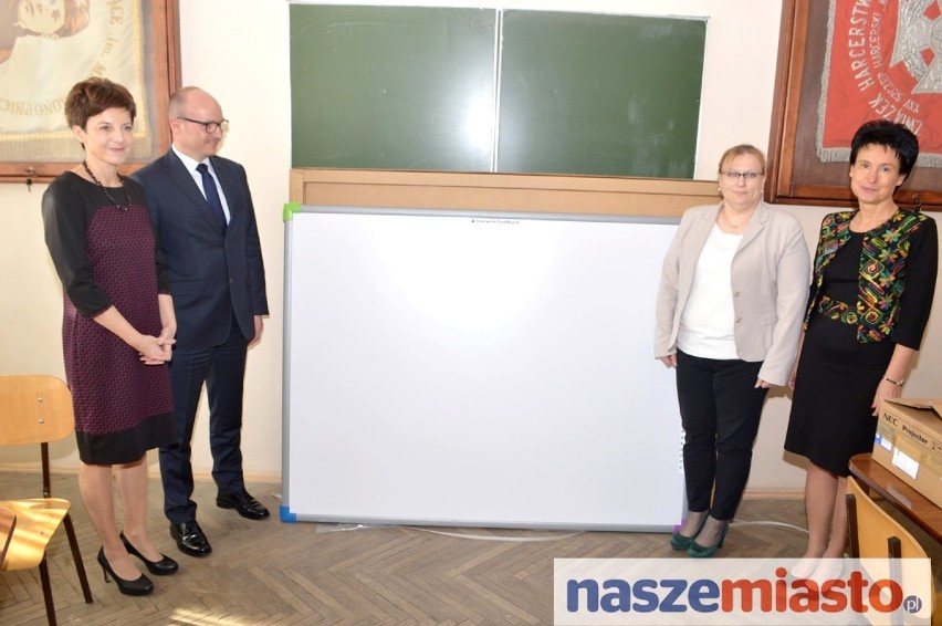 Trzy włocławskie szkoły LZK, LMK i ZS Elektrycznych otrzymały nagrody od prezydenta miasta [ZDJĘCIA]