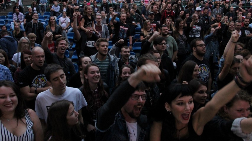 Nocny Kochanek w Tczewie! Pożegnanie Lata z rockowym uderzeniem [WIDEO, ZDJĘCIA]