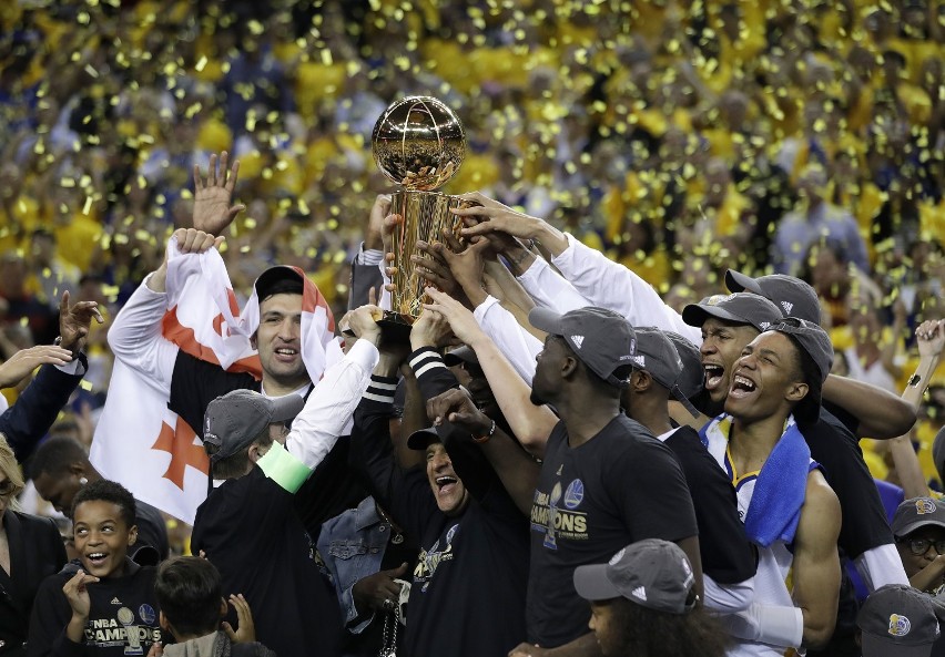 Golden State Warriors mistrzami NBA. LeBron James nie dał...