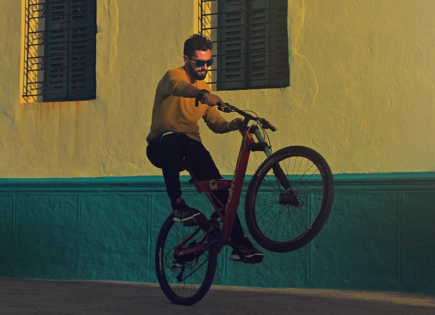Night Biking

Prosto z zabawy na rynku przenosimy się na...