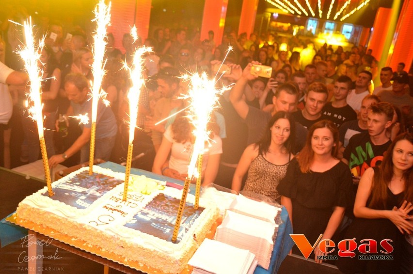 5. urodziny klubu Vegas Izbica Kujawska. Wystąpił zespół Defis [zdjęcia]