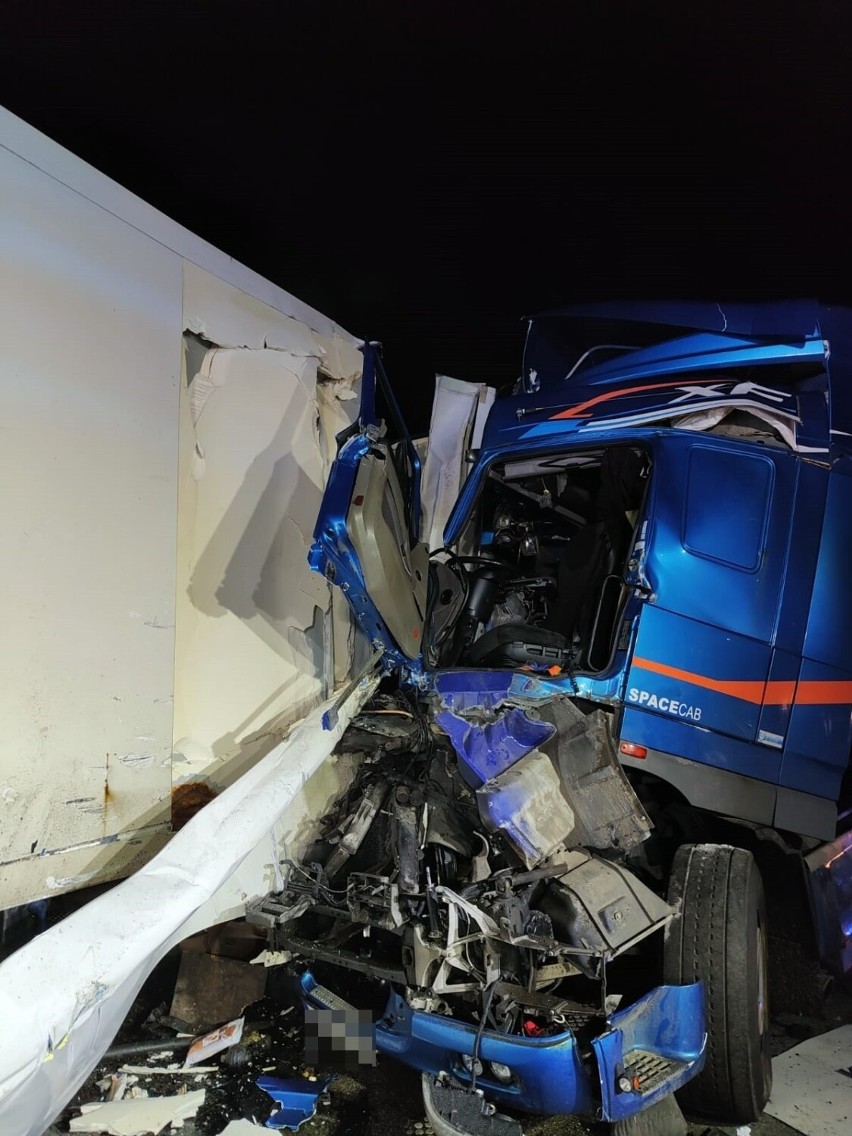 Wypadek na autostradzie A1 między Kamieńskiem a Piotrkowem...