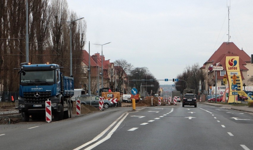 Grudziądz. Tak wygląda remont torowiska i ulicy Chełmińskiej. Jakie są utrudnienia w ruchu w Grudziądzu? Zobacz zdjęcia