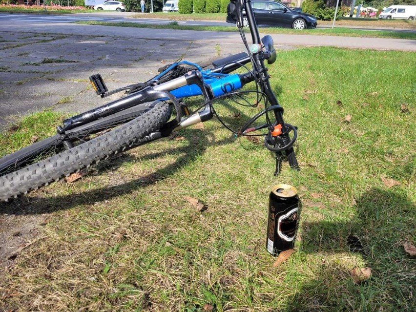 Jechał na rowerze i pił piwo