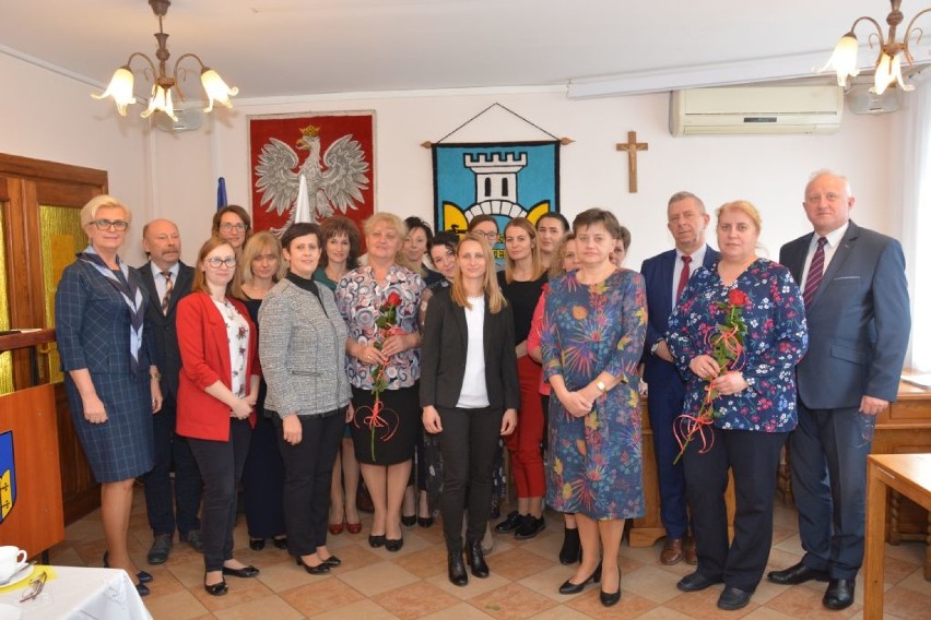 Spotkanie burmistrza z nauczycielami z okazji Dnia Edukacji Narodowej w Gołańczy