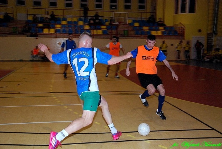 Wyniki 4. kolejki VII edycji Choceńskiej Ligi Futsalu [zdjęcia] 