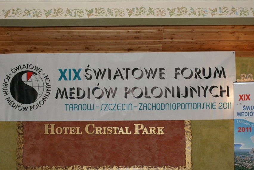 Szyld Forum w Tarnowie.