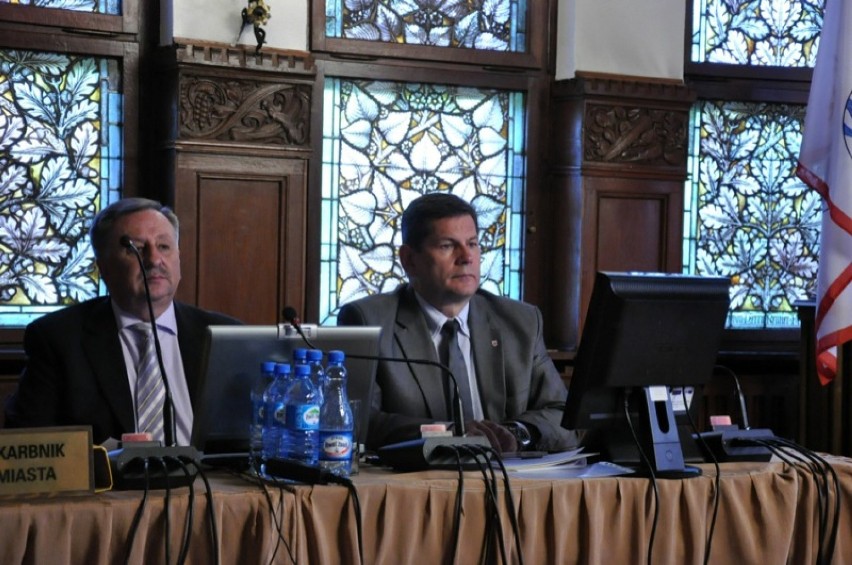 Prezydent Kobyliński bez absolutorium - FOTO