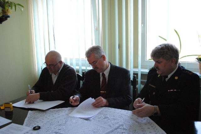 W Powidzu podpisano porozumienie o włączeniu miejscowej OSP do Krajowego Systemu Ratowniczo &#8211; Gaśniczego