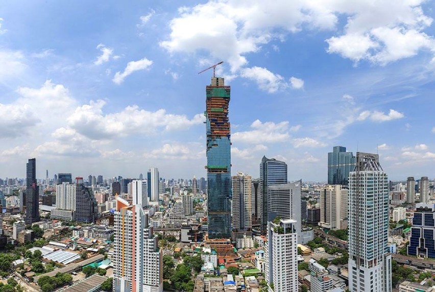 W Bangkoku powstał niezwykły wieżowiec, któremu "brakuje...