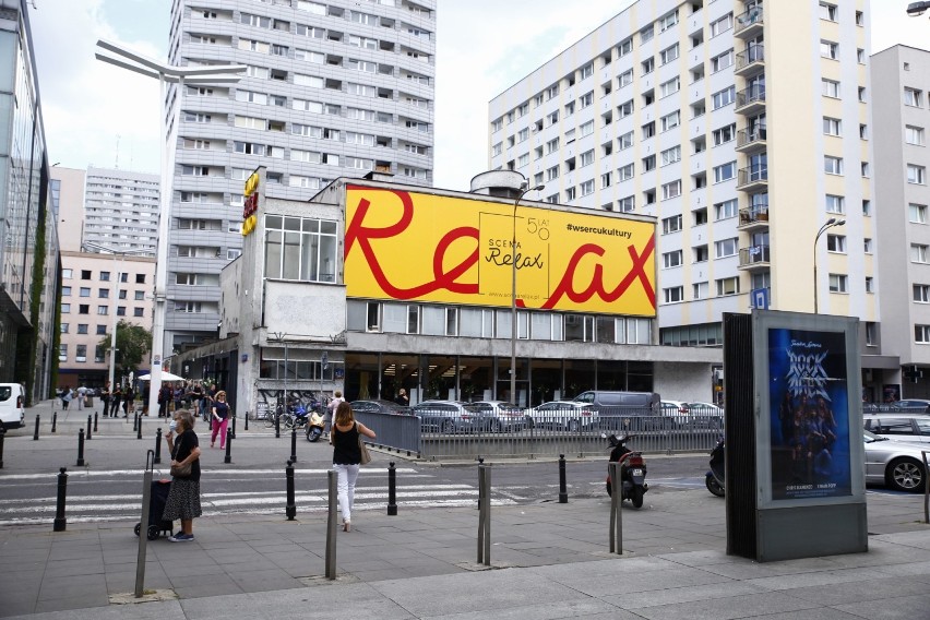 Kino Relax powraca. Kultowe miejsce w centrum Warszawy. Nie będzie w nim filmów, za to spektakle i muzyka. Czy się utrzyma?