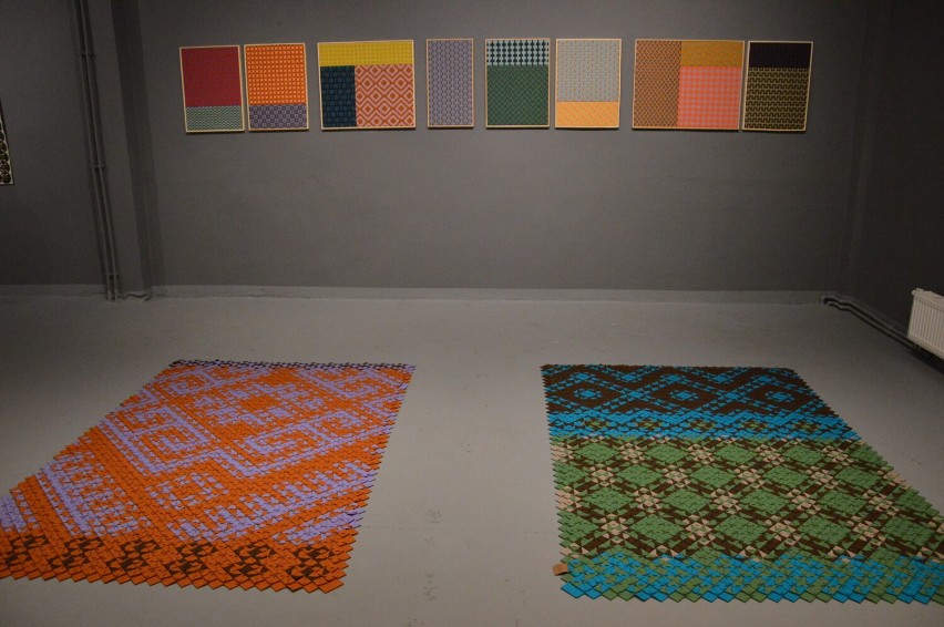 Wernisaż wystawy Joanny Rusin "Tkaniny i dywany" w ODA w...