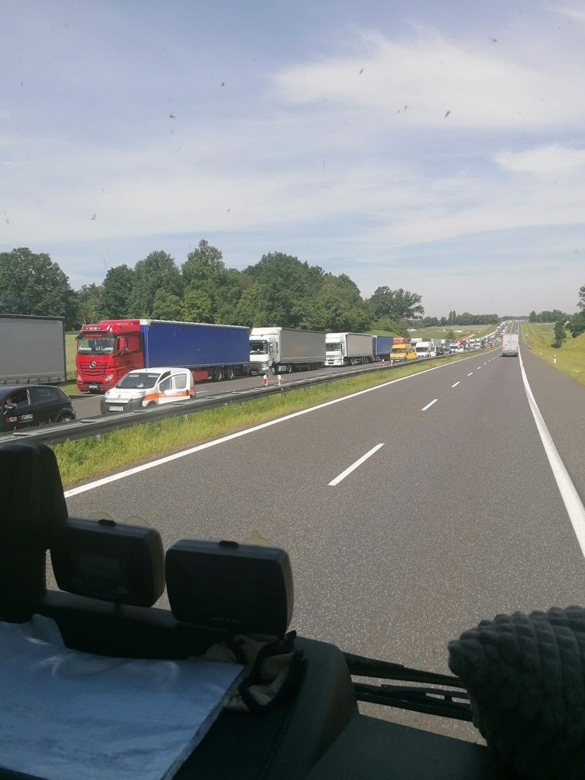 Wypadek na autostradzie A4 przed Gliwicami. Autostrada jest...