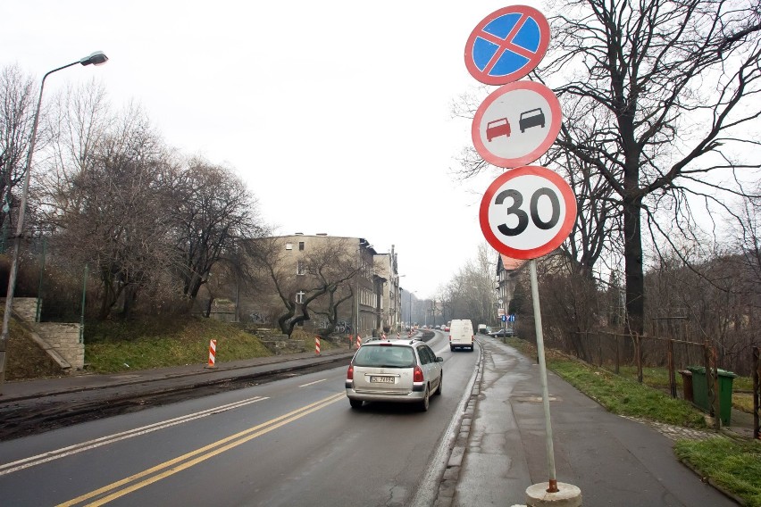 W 2014 r. gmina Wałbrzych planuje remont drogi krajowej nr...