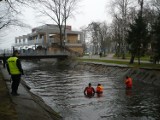 Strażacy poszukiwali dziecka w rzece Drwęca w Ostródzie [ZDJĘCIA]