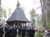 Pewel Mała: Modlili się za błogosławionego Jana Pawła II w leśnej kaplicy