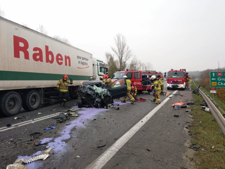 Droga DK 91 zablokowana - wypadek w Chełmnie przed mostem na...