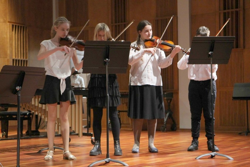 Koncert Karnawałowy zorganizowano w szkole muzycznej w...
