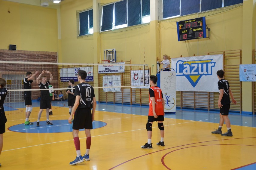 W Kaliszu gimnazjaliści zagrali w siatkówkę o puchar Lazur...