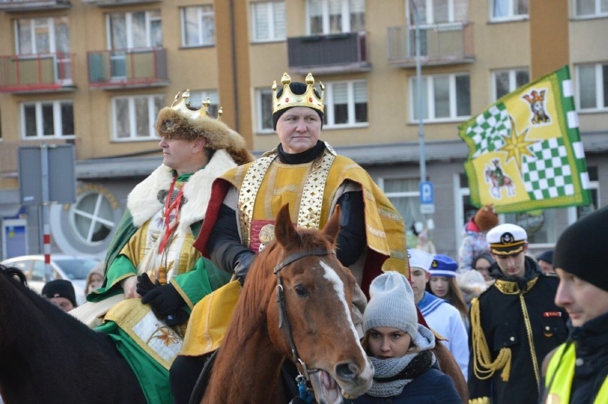Zdjęcia orszaku Trzech Króli z Głogowa z lat minionych