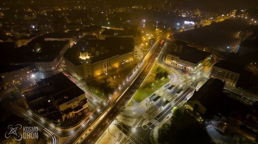 Rynek w Chorzowie nocą - foto Chorzów z Lotu Ptaka /...