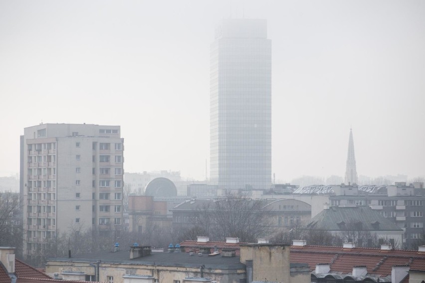 Filtry antysmogowe w warszawskich szkołach? Miasto: trwają analizy finansowe i techniczne 